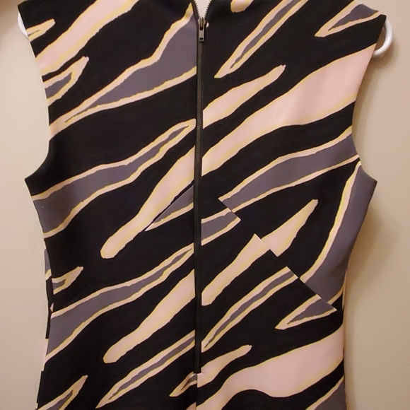 Bar III Patterned Dress w / Funky Stripes - Picture 4 of 4